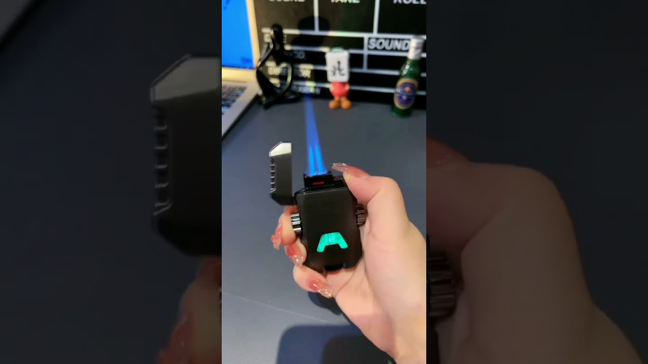 Mecha Gyro Double Flame Windproof Lighter, Full of Mechanical Feel 