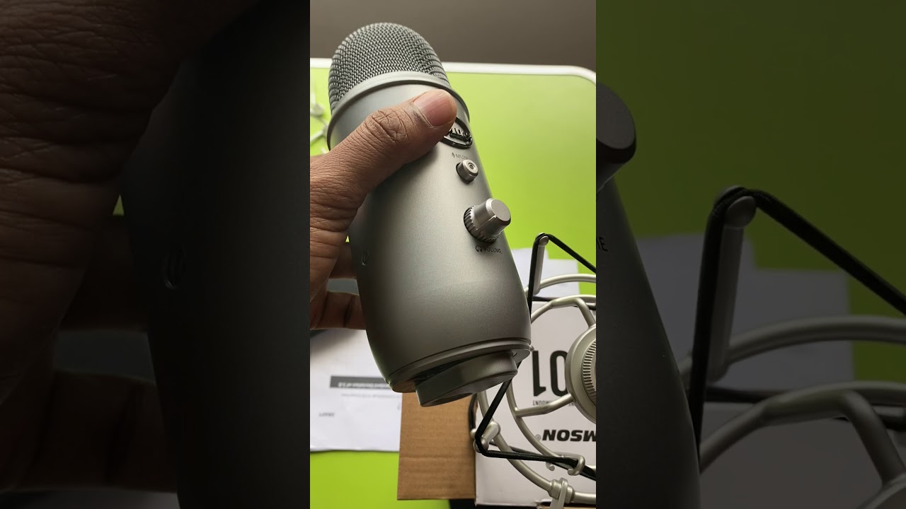 SAMSON SP01 SHOCKMOUNT WITH BLUE YETI MIC