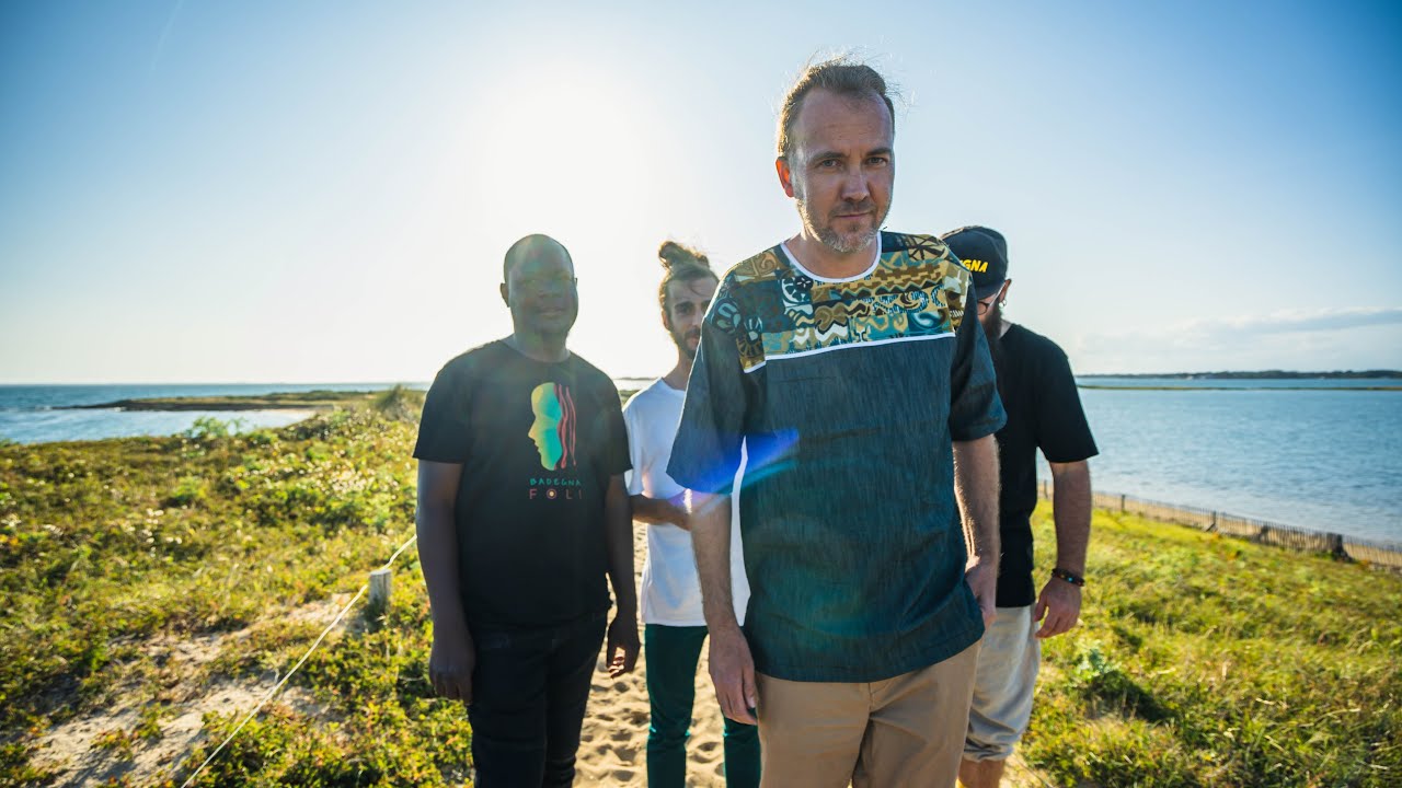 Watch BADEGNA FOLI - Nous sommes un Tout (Feat Cheick Tidiane Seck) on YouTube