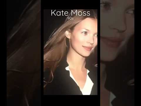 Kate Moss In 90S Katemoss Moss 90S Model Fashionshow Runway Walk Shortfeed