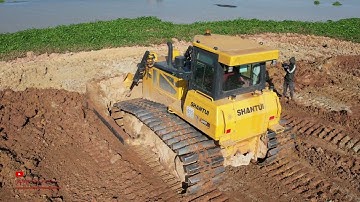Huge Steam Dozer Dump Truck Working Push Clearing Soils And Unloading Extreme