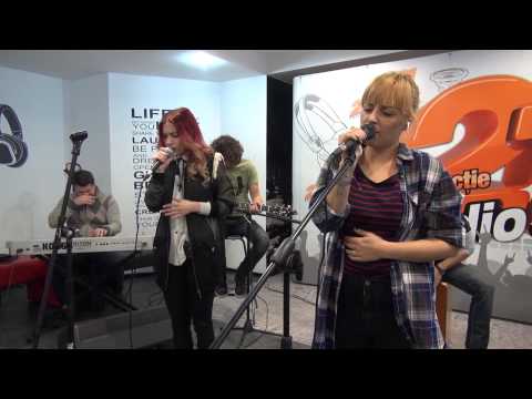 Red Blonde - G.L.A.S (LIVE @ RADIO 21)