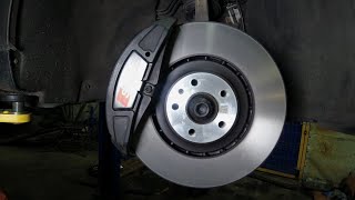 : Learn how to replace front brake pads and discs - Audi SQ5