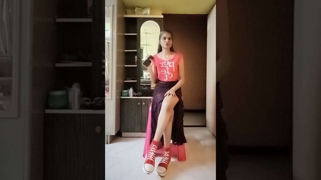 Hippus: Physiological pupillary unrest ! Walsh and Hoyt : Neurophthalmology Chapter 14 PN 683 ! 