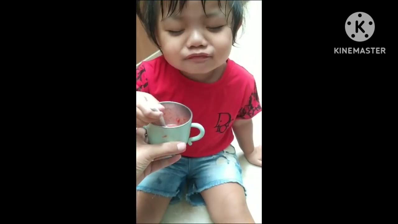 Olivia juice strawberry and drink the juice YouTube