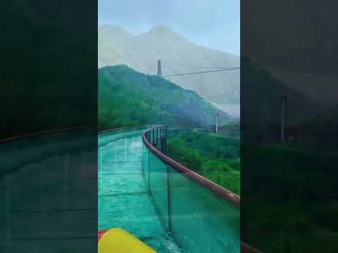А вы прокатились бы?)) Самая длинная водная горка. Китай