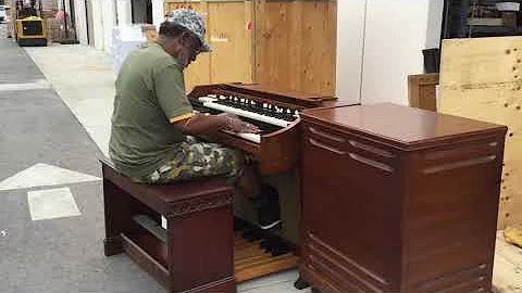 Hammond A100 & Leslie demonstration