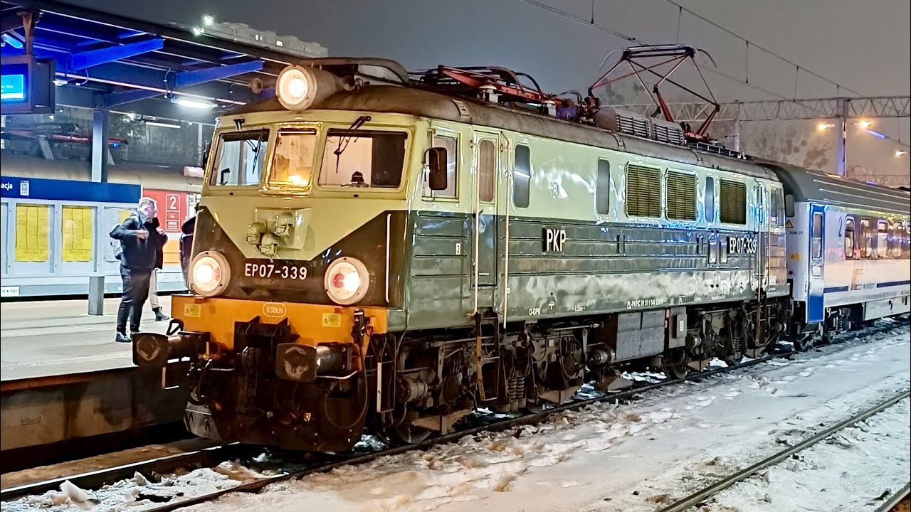 RARYTAS!!! EP07-339 oraz pociągi w Gdyni Głównej 
