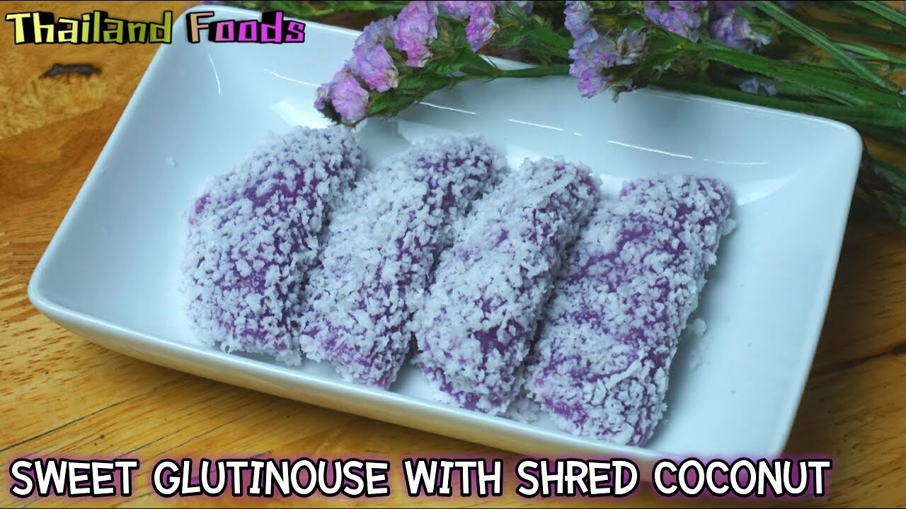 Thai Dessert | Sweet Glutinous Rice Flour with Shred Coconut