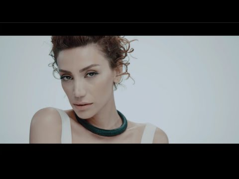 Röya - Ummadığım Anda (Yıldız Tilbe'nin Yıldızlı Şarkıları) - (Official Video)