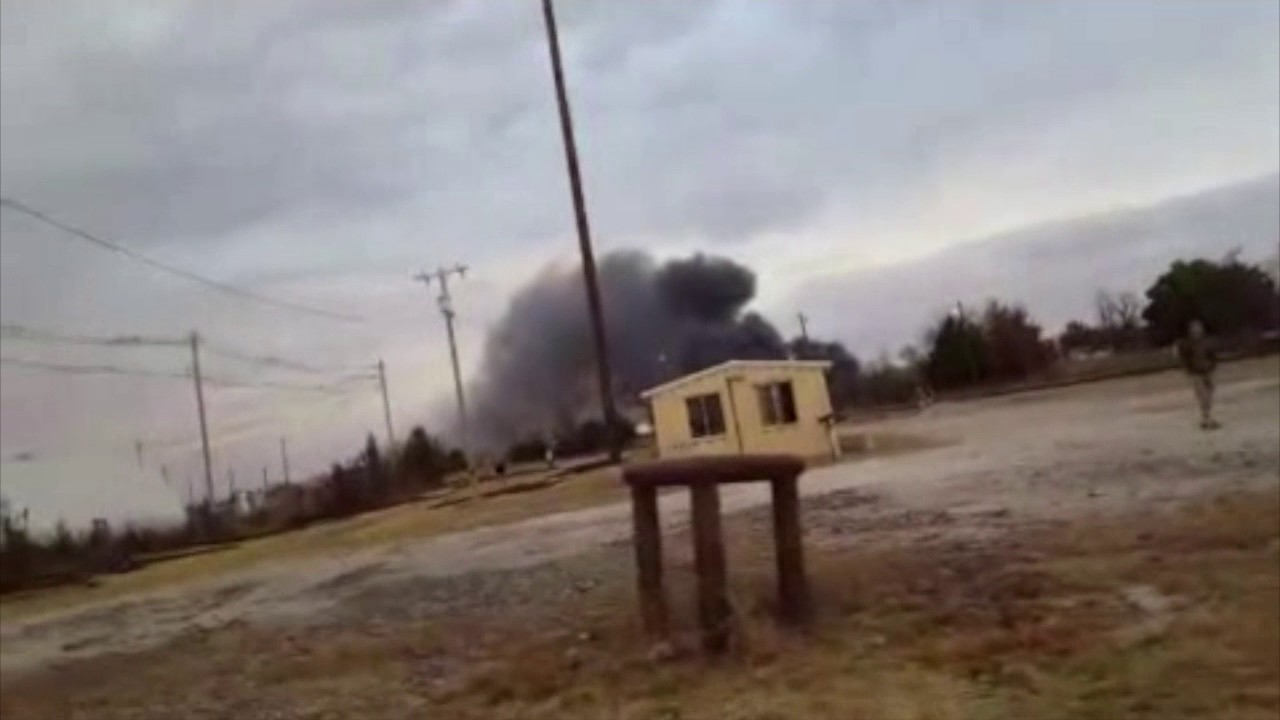 Aerosol Chemical Plant Explosion Causes Large Fire in Kansas YouTube