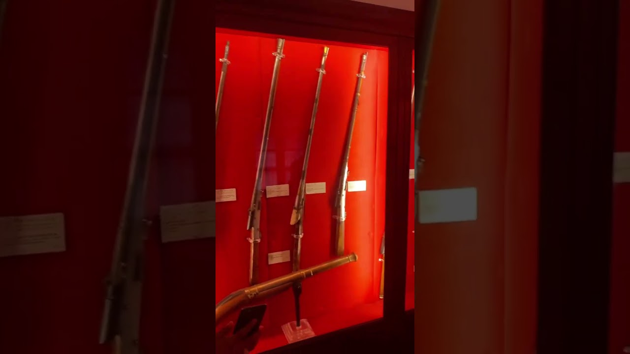 Hookah  har jagh famous hai  || 