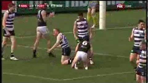 PTV: Monfries strong-bodied mark and goal - Round 20 v Geelong