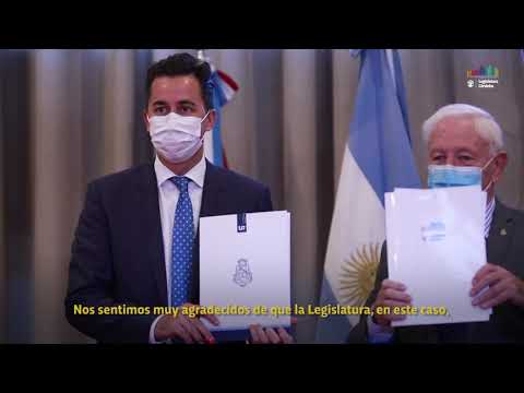 Manuel Calvo firmó con la UNC un convenio de colaboración técnica y académica Manuel Calvo firmó con la UNC un convenio de colaboración técnica y académica
