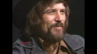 Waylon Jennings . Waymore Blues solo acoustic