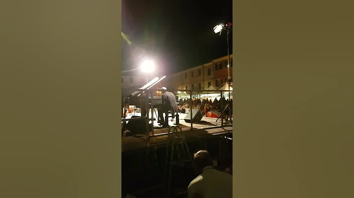 Rea suona Battisti
