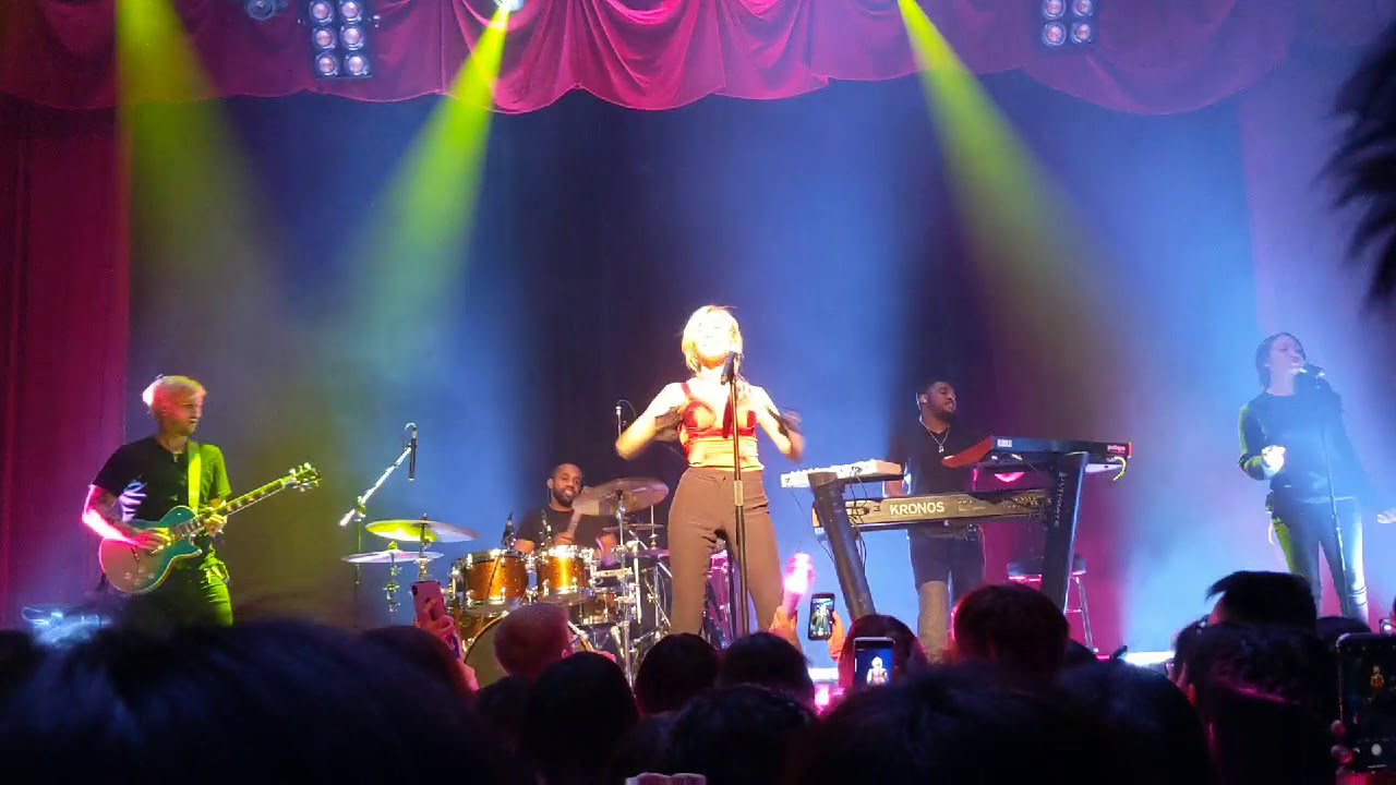 TIFFANY YOUNG - Lips On Lips North American Showcase Tour 2019 - Vancouver