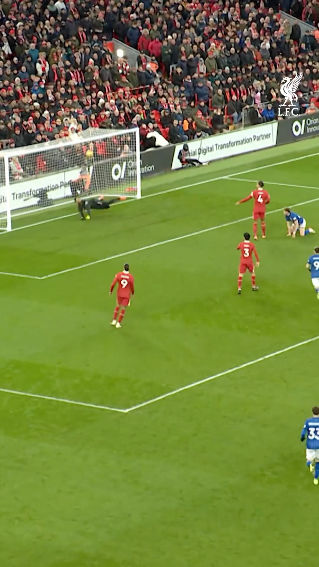 ? What a save, Alisson Becker!