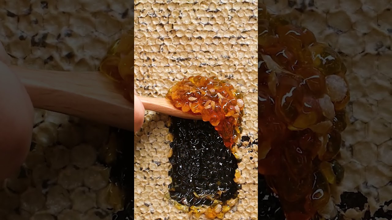 Spooning Manuka Honey Straight From The Hive