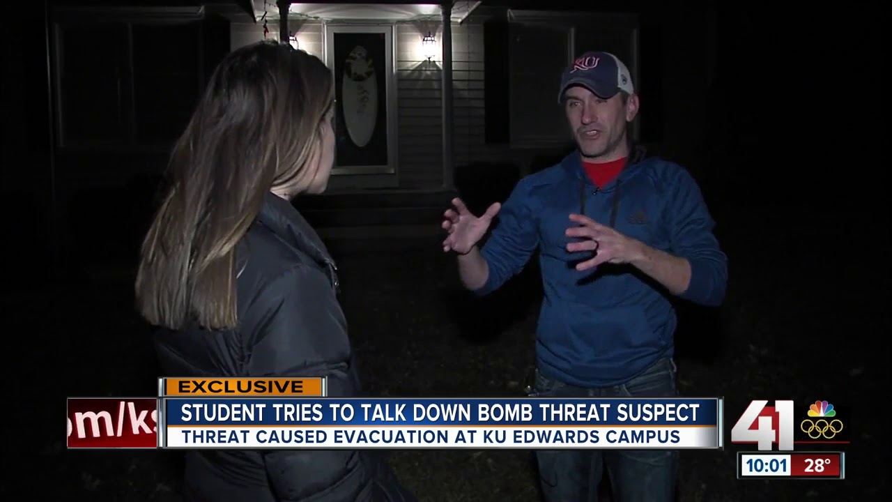 Student tries to talk don bomb threat suspect - YouTube