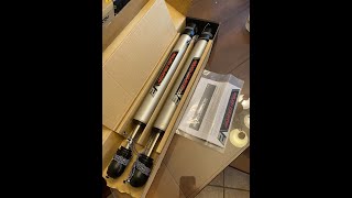 Rough Country V2 Shocks.. Unboxing and Review!