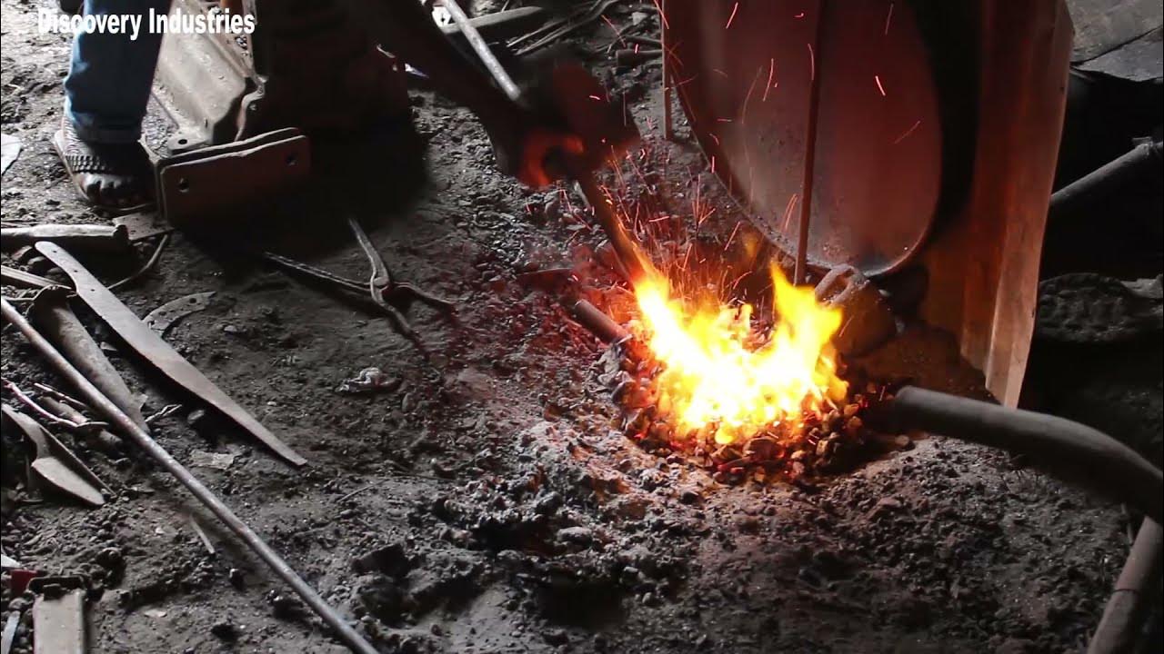 Blacksmith chisels with amazing skill YouTube