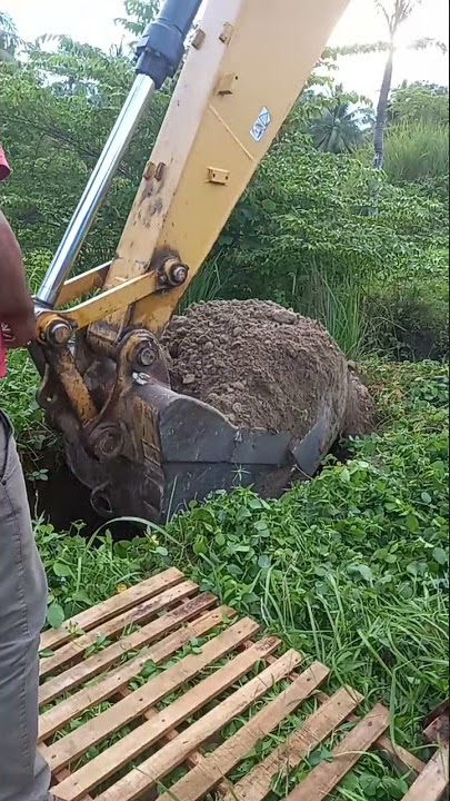 Gailan Septictank Pakai Excavator