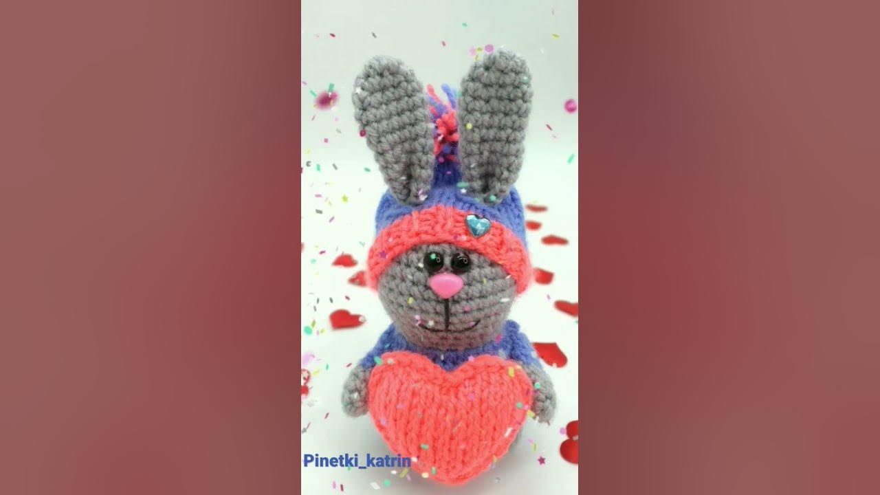Вязаный зайчик с сердечком #вязание #вязаниекрючком #зайчик #хобби # ...