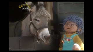 Tots Tv - Tom Sings La La La S6 E31