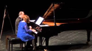 Ezgi & Hakan Tezonar - J.christian Bach Rondo In F-Dur - Für Klavier Vierhändig