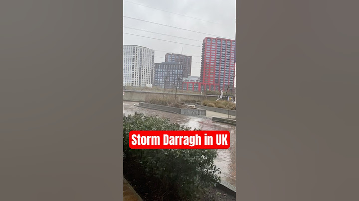 Storm Darragh in UK #darragh #warning #winds #weather #stayhome #avoidtravel #london #ukstorm