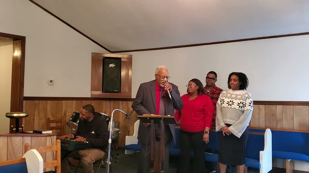 Deacon Brantley & grandchildren sing 