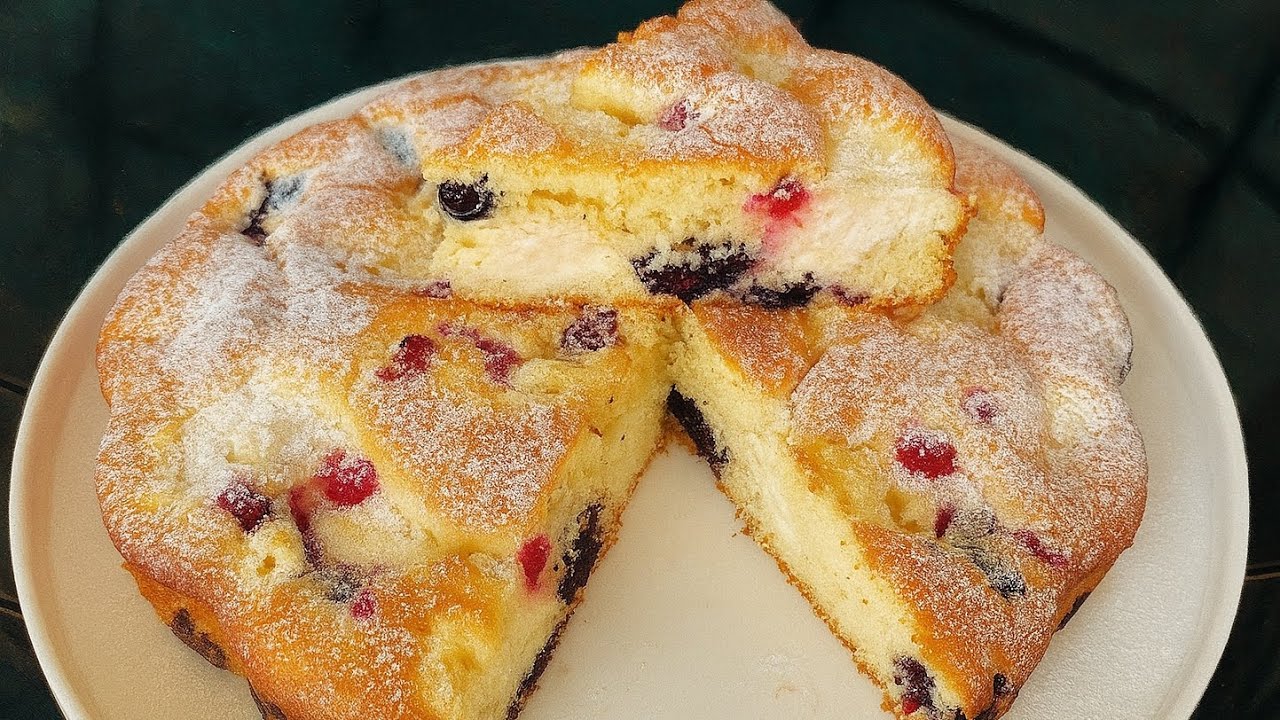 Летний пирог с рикоттой 🤩 всего за 20 минут Очень просто и вкусно 🥰