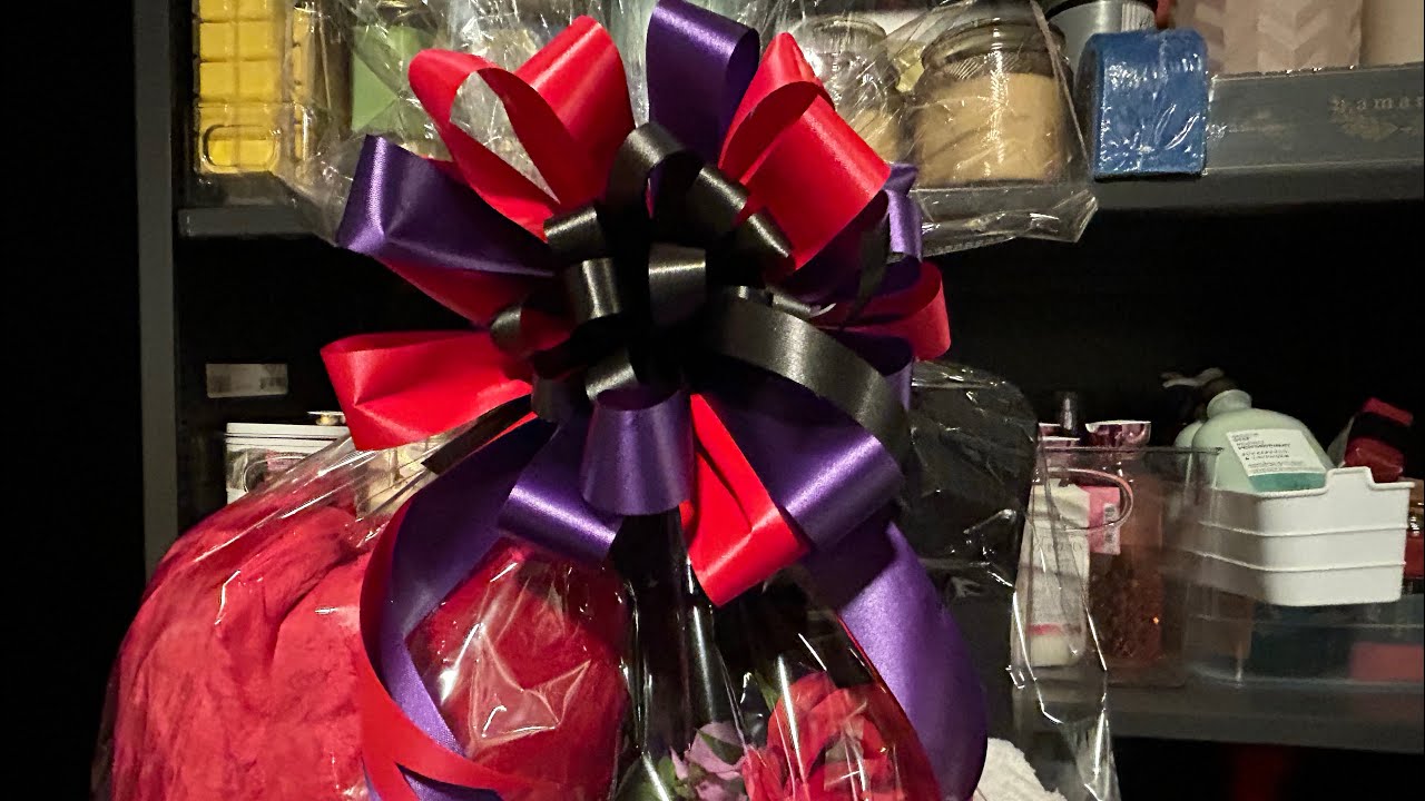 Когда подарок начинает сопротивляться… вы даете отпор 💪 | Подарок на День святого Валентина, кото...