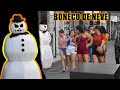 PEGADINHA - BONECO DE NEVE - ASSUSTANDO PESSOAS - Snowman prank