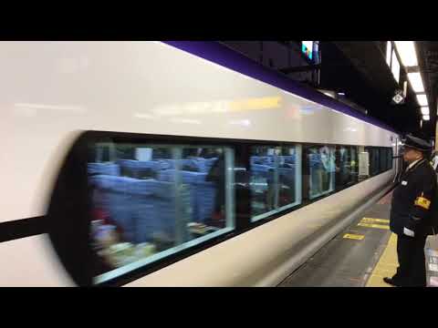 特急スーパーあずさ29号松本行き  新宿駅発車2017.12.27