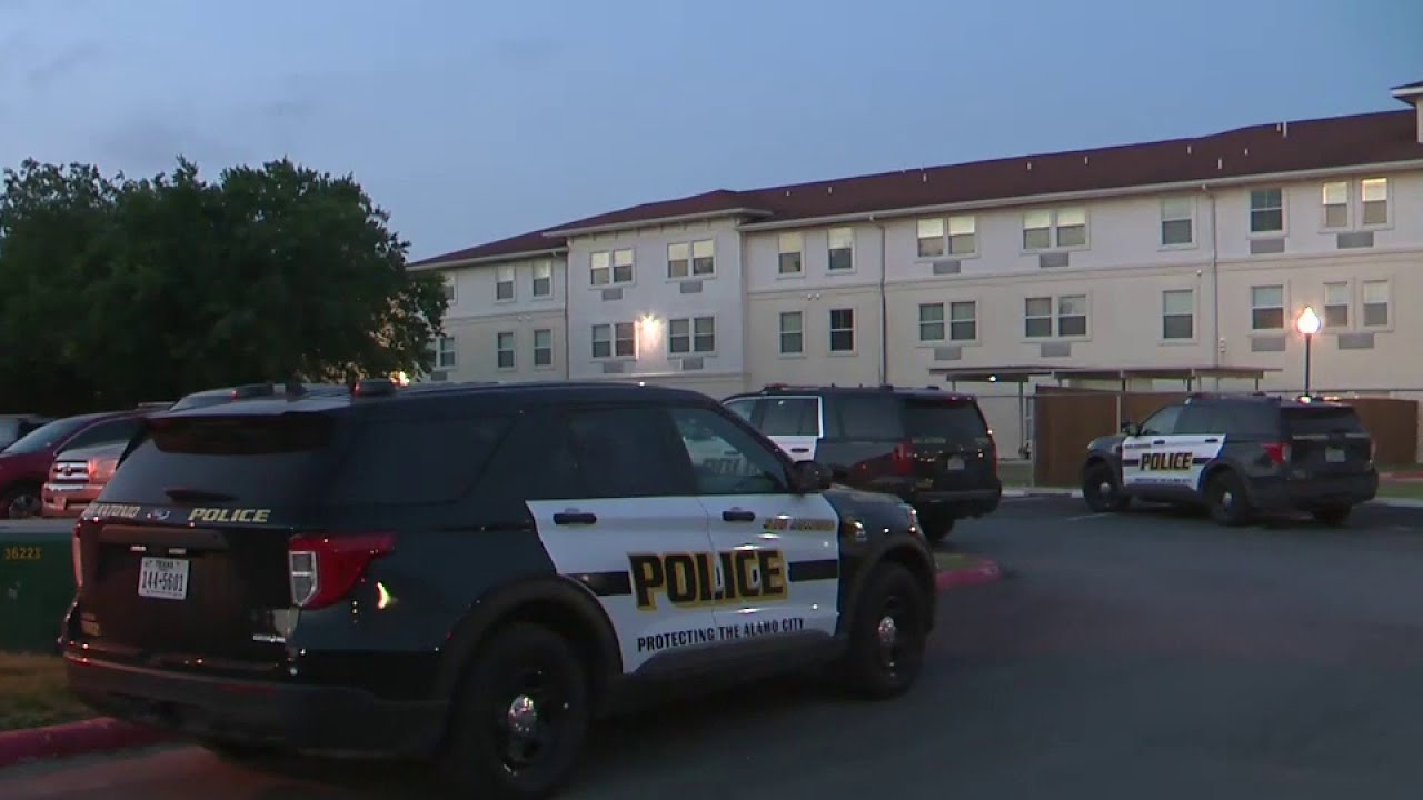 Assault call at West Side apartment complex leads to standoff, San ...