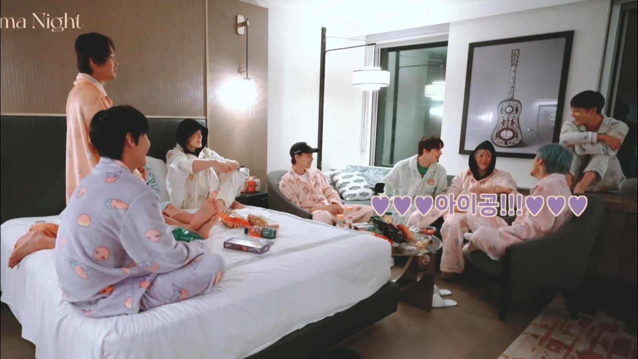 NCT YUTA Moment 2022