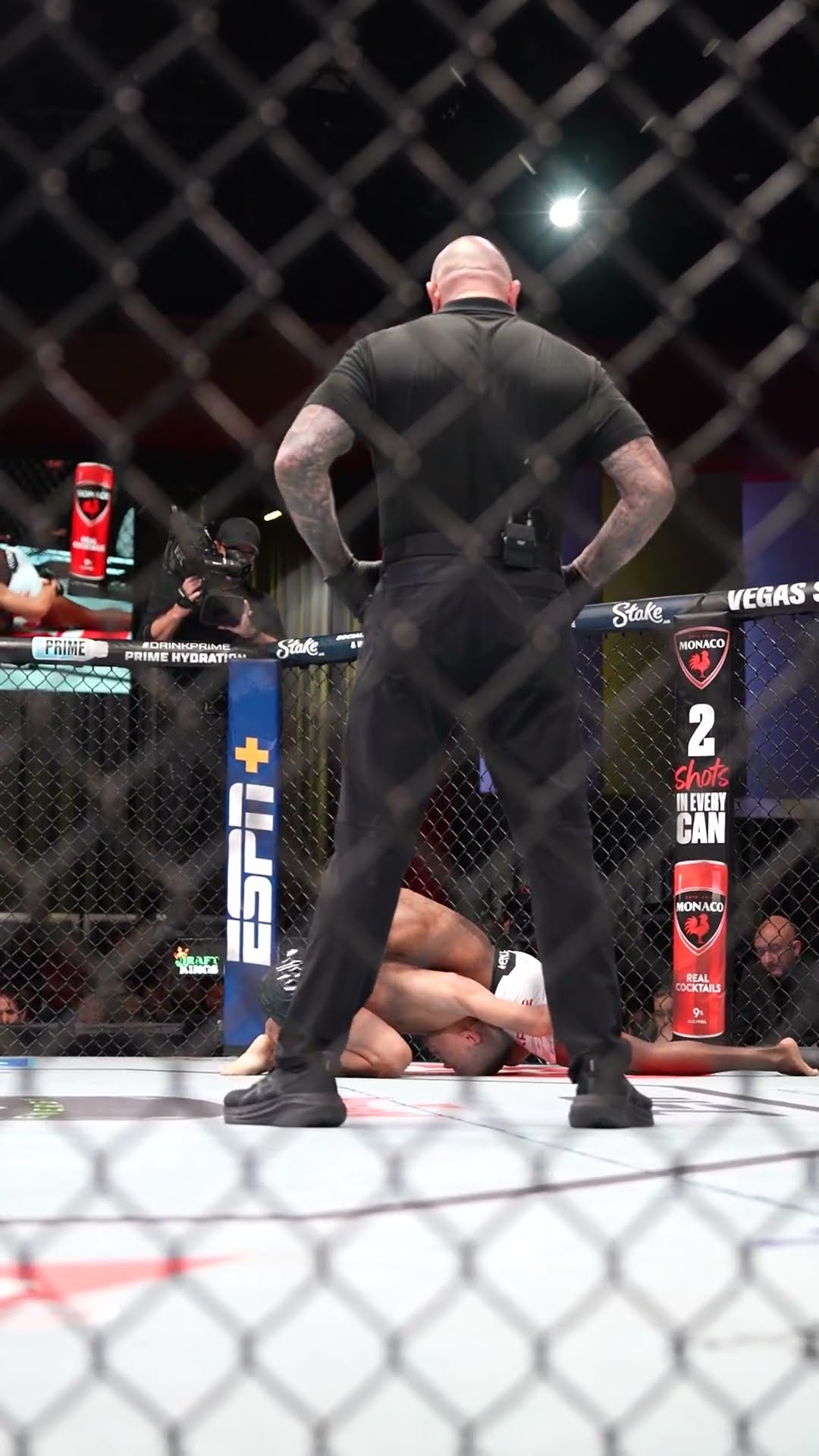 Manel Kape defeats Asu Almabayev ? #UFCVegas103
