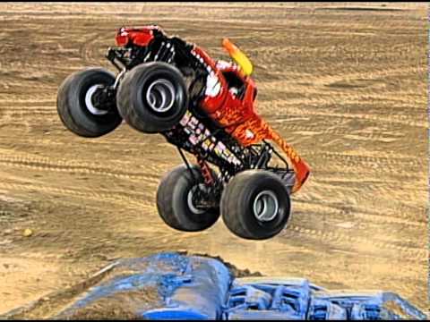 Monster Jam - El Toro Loco & Avenger - Jacksonvill...