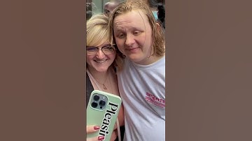 Thumbnail of Singer/Songwriter Lewis Capaldi’s Fans Come Through in Clutch During Recent Concert #lewiscapaldi