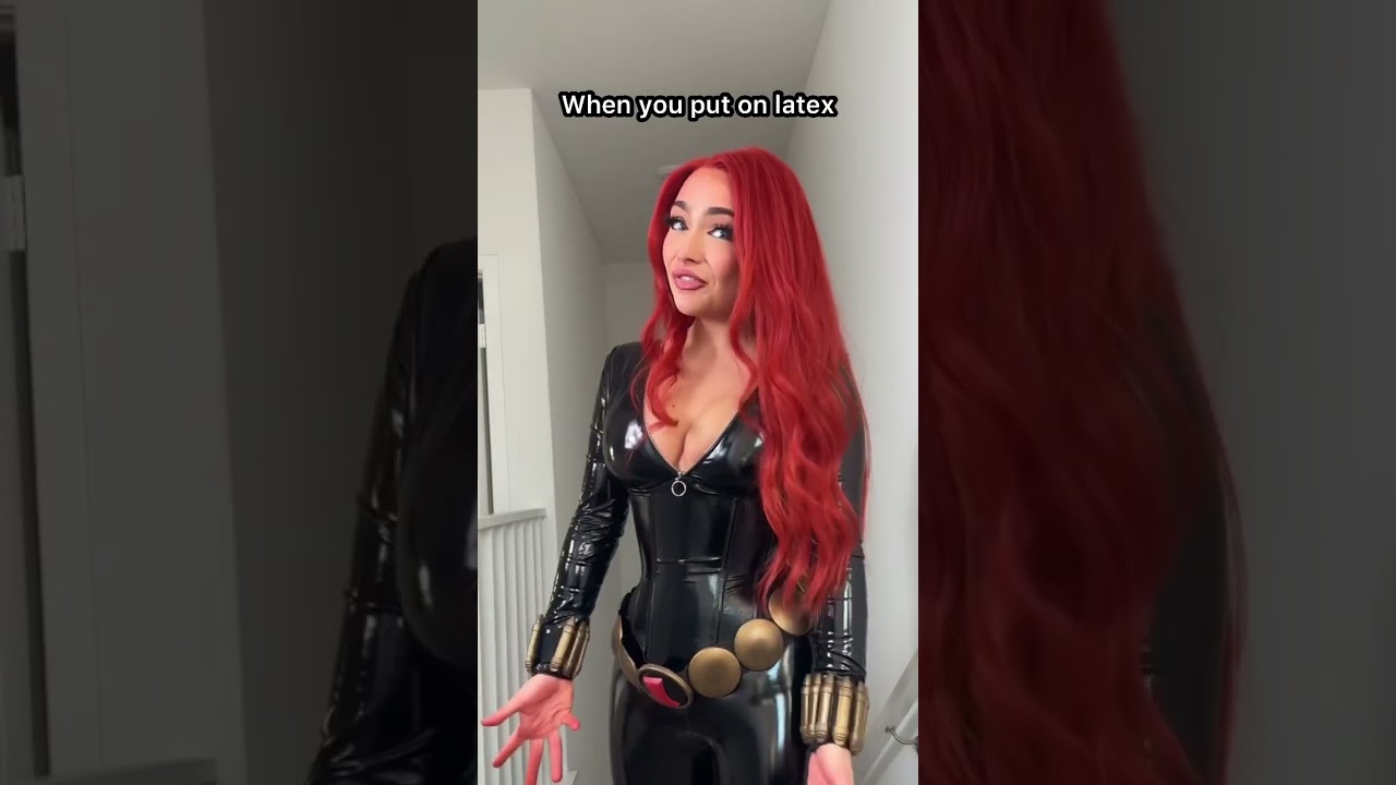 All cosplayers can relate 🤣 #latex #cosplay #blackwidow