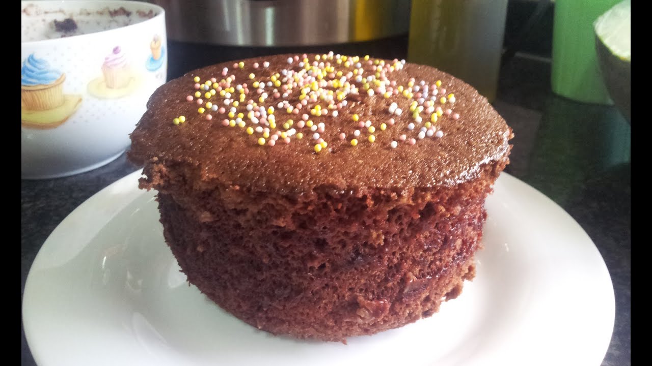 Bizcocho húmedo de chocolate en microondas en 3 minutos