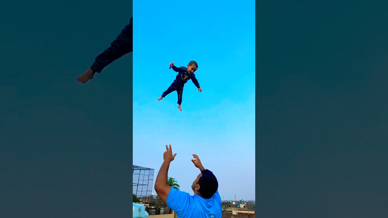 Toz taren video game 🎮 ke sat on my face 