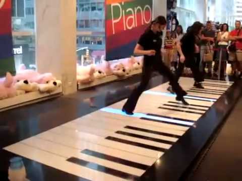 მაგრად უკრავენ