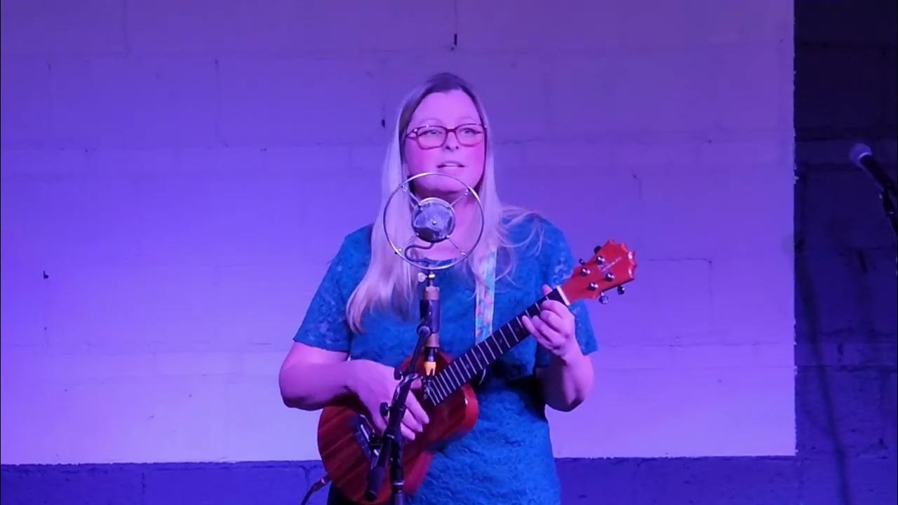 First Open Mic Wahine ‘Ilikea Dennis Kamakahi Ukulele Cover First Open Mic Wahine ‘Ilikea Dennis Kamakahi Ukulele Cover