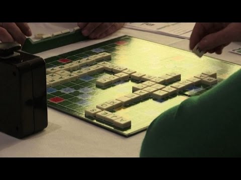 Video: EA Crea Un Uovo Raschiato Dall'app Ufficiale Di Scrabble