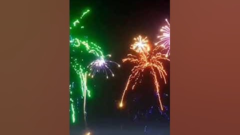 Fireworks in ue4 niagara