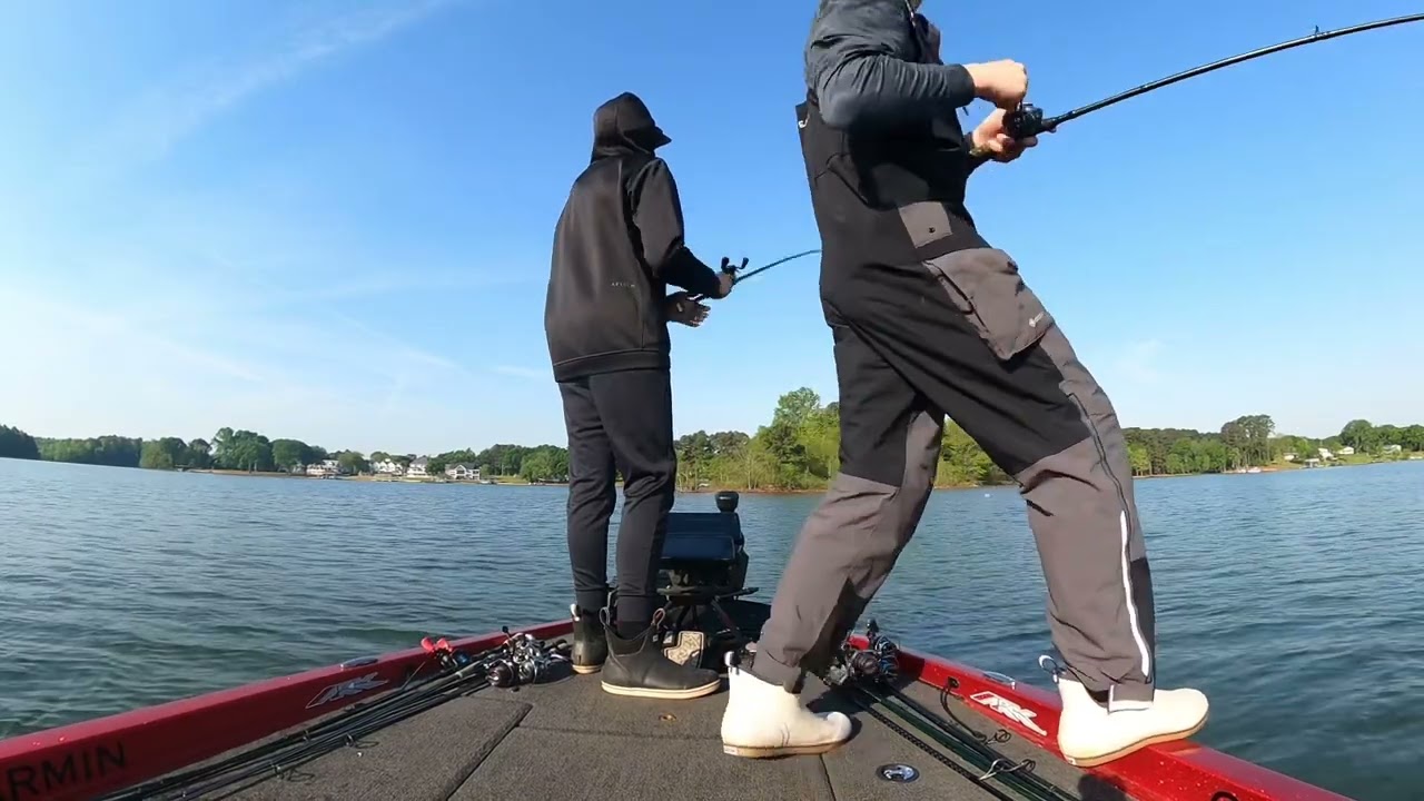 Lake Hartwell bass fishing.