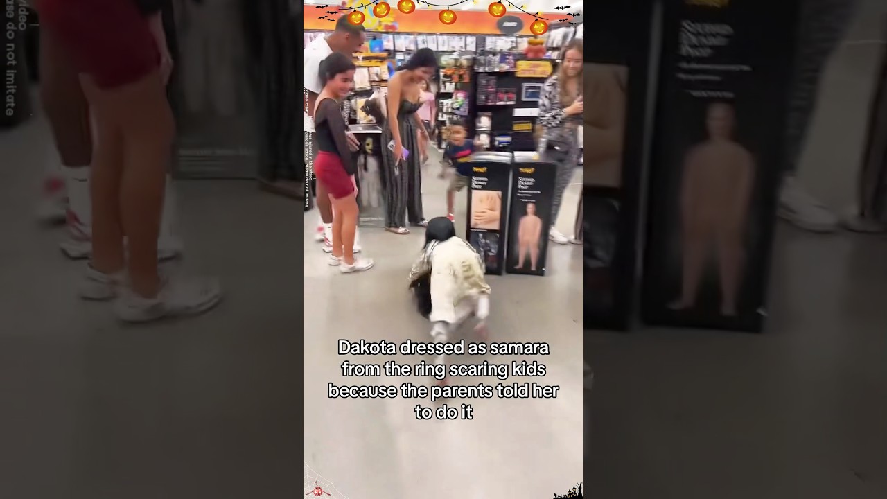 Halloween Mask Fails?#maskprank #prank #halloween #scream #startled